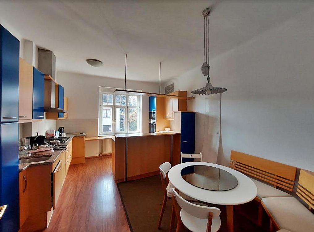 R24, Rose House Hotel Ljubljana Ngoại thất bức ảnh