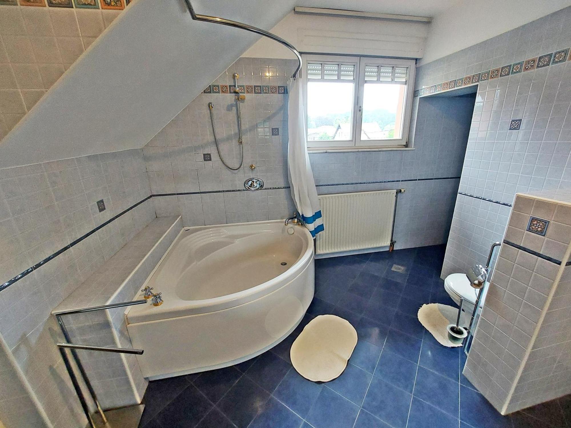 R24, Rose House Hotel Ljubljana Ngoại thất bức ảnh